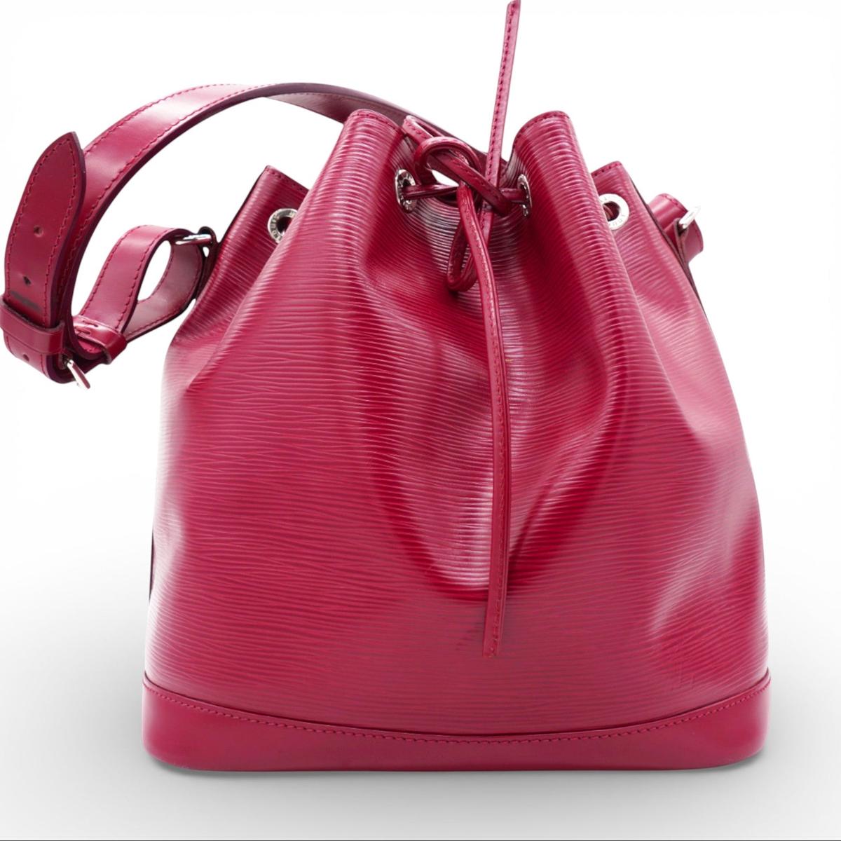 Vintage Noe Pm Handbag In Red Epi Leather Red Bucket Bag